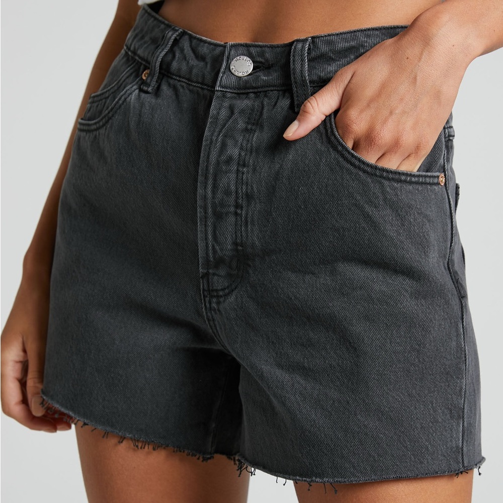 ROLLA'S Original Short Frayed Hem - Size 25